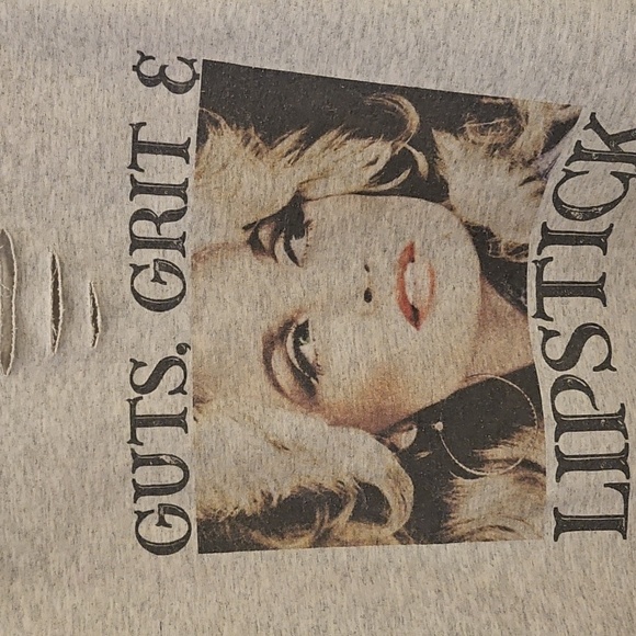 Dolly Parton Graphic Distressed Sweatshirt - Picture 4 of 4